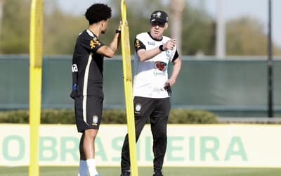 Com grupo reduzido, Brasil começa preparação para amistoso contra a França