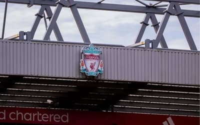 Zagueiro na mira do Liverpool pode render bolada ao Corinthians; veja valores