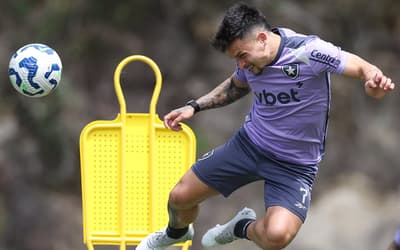 Artur chegou ao Botafogo em 2025 (Foto: Vitor Silva / Botafogo)