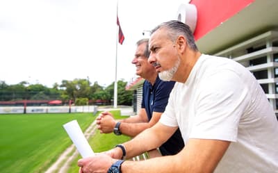 Galvão Bueno manda recado a dirigente do Flamengo: 'Vá embora, peça demissão'