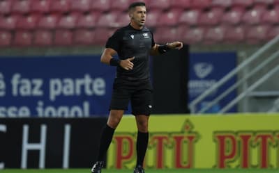Ferj define equipe de arbitragem do Fla-Flu pela final do Carioca