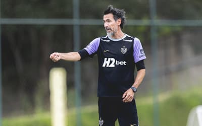 Dúvidas e retorno: As opções de Domínguez para escalar o Atlético-MG contra o Vitória