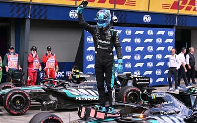 Após abandono de Bortoleto, Russell faz primeira pole position da F1 2026