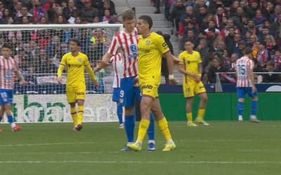 Zagueiro do Getafe é expulso após 'apalpada' em atacante do Atlético de Madrid