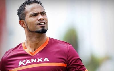 Goleiro Bruno deixa clube após queda na Copa do Brasil e tem novo destino