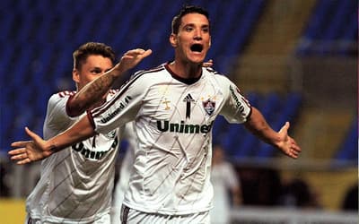 Thiago Neves acerta com o Bangu para primeiro trabalho como técnico