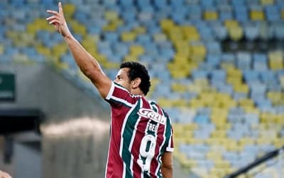 Fluminense 5 x 2 Corinthians no Brasileirão 2014; Fred artilheiro no Maracanã