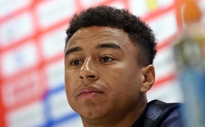 Jesse Lingard chega ao Brasil para assinar com o Corinthians