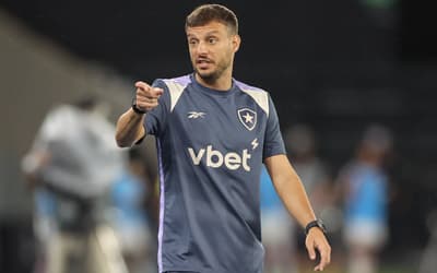 Decisão de Anselmi provoca reação de torcedores em Palmeiras x Botafogo: 'Oremos'