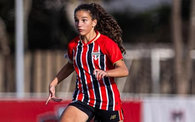 Pietra Lucci revela trajetória da peneira à Seleção Sub-17 e exalta formação na base do São Paulo