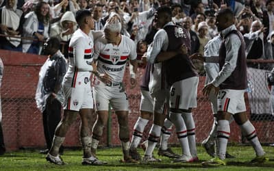 Tironi no Lance!: São Paulo sai da meta dos 45 pontos e vive euforia da liderança