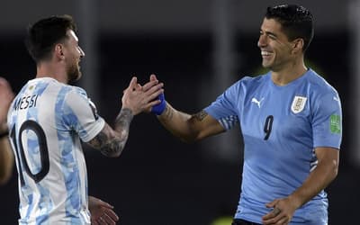 Suárez pode retornar à seleção uruguaia para despedida da Copa do Mundo