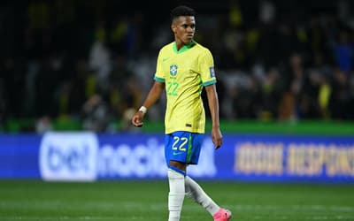 Lesão de Estêvão abre disputa no ataque da Seleção; veja quem tem chances de ir à Copa