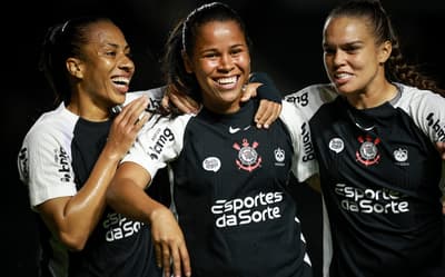 Corinthians coloca liderança à prova, e Flamengo faz confronto decisivo no Brasileirão; veja rodada