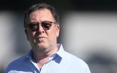 O presidente Marcelo Teixeira durante treino do Santos