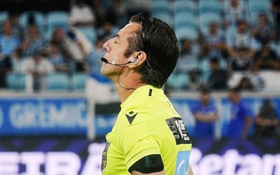 CBF define árbitro da Copa do Mundo para Fluminense x Flamengo pelo Brasileirão