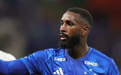 Gerson vira assunto durante Cruzeiro x Grêmio: 'Na cara do gol'