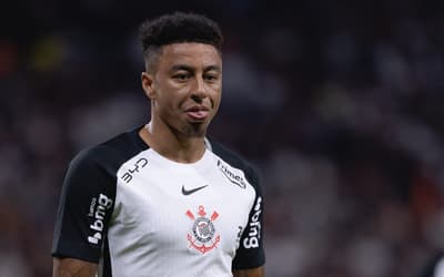 Lingard vira assunto após Vitória x Corinthians: 'Impressionante'