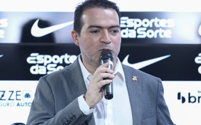 Corinthians ouve CBF, mas contesta avaliação de lance com Flaco e Bidon