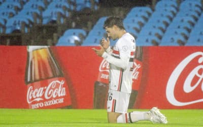 Bobadilla passa mal, e São Paulo ganha preocupação para jogo na Copa do Brasil