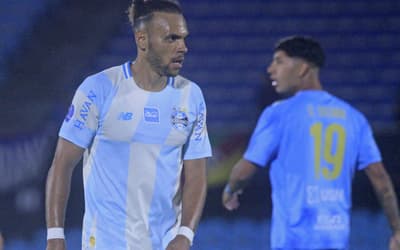 Jornalista detona atuações de brasileiros na Sul-Americana: 'Deveriam desistir'