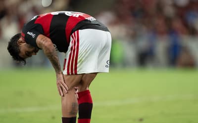 Cena de Paquetá em jogo do Flamengo preocupa torcedores: 'A pior notícia'