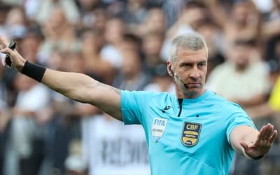 Anderson Daronco vira assunto em Flamengo x Vitória: 'Toda hora'