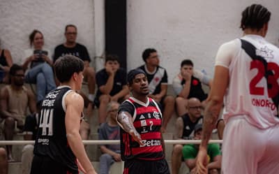 Vasco sofre dura derrota para o Flamengo e é rebaixado no NBB