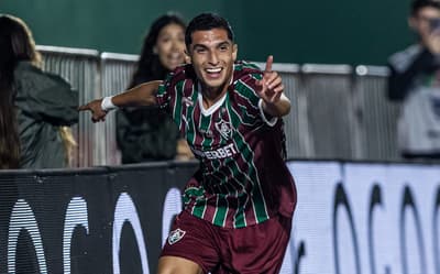 Zubeldía faz mudança na escalação para Fluminense x Flamengo