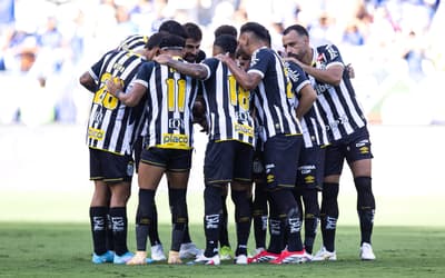 Jogadores do Santos cobram diretoria por atrasos em direitos de imagem