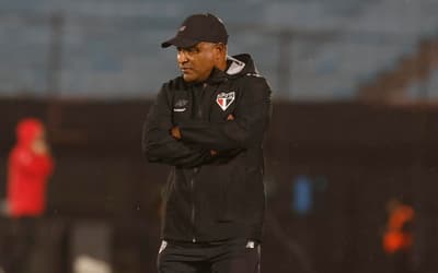 Campeão mundial perde a paciência com jogador do São Paulo: 'Voltou ao normal'