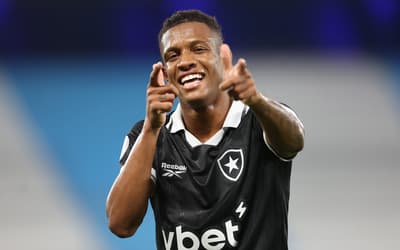 Concorrência externa afasta Danilo do Palmeiras, que mantém cria no radar