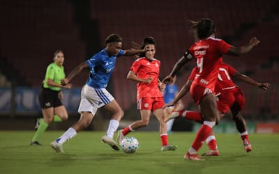 Inter vence Cruzeiro e entra na zona de classificação do Brasileirão Feminino
