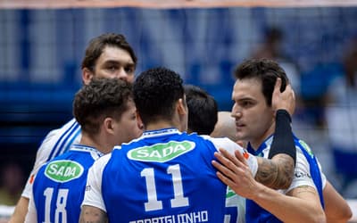 De virada, Cruzeiro bate Minas e se aproxima da final da Superliga Masculina