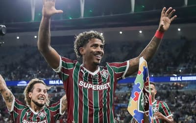 John Kennedy cita Fred 'professor' e explica golaço pelo Fluminense: 'Nem pensei'