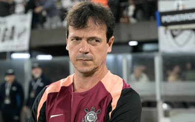 Diniz exalta desempenho do Corinthians em vitória na Argentina: 'Previsão positiva'