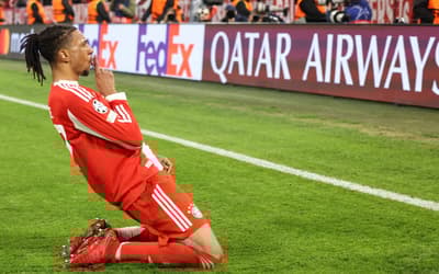 Olise provoca Real Madrid após classificação do Bayern na Champions League