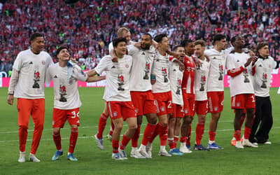 Bayern de Munique vence o Stuttgart de virada e conquista o 35º título da Bundesliga