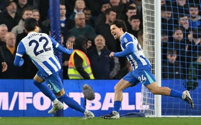 Brighton atropela e aumenta crise do Chelsea na Premier League