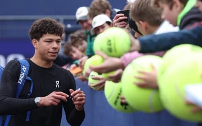 Ben Shelton avança e enfrenta João Fonseca pela primeira vez