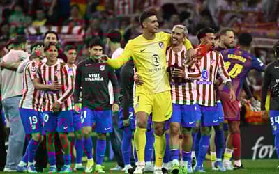 Yamal tenta, mas Atlético de Madrid para Barcelona e avança na Champions