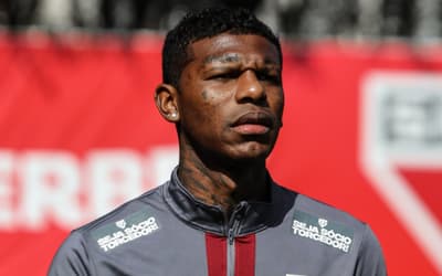 Arboleda segue sumido, São Paulo tenta contato e estuda punição para o equatoriano