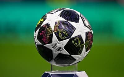 Uefa abandona design da bola da Champions após 26 anos; entenda