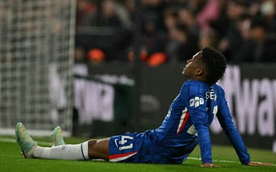 Estêvão sofre nova lesão no Chelsea e vira dúvida para a Copa do Mundo