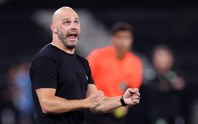 Franclim Carvalho elogia torcida do Botafogo após vitória: 'Ambiente muito bom'