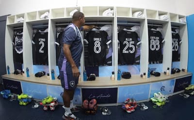 Botafogo tem muitas mudanças para enfrentar o Racing pela Sul-Americana; veja escalação