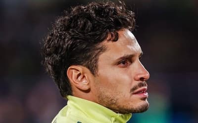 Raphael Veiga em aquecimento antes de jogo com o América (Foto: Reprodução América do México)