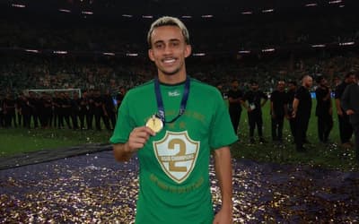 Ex-Flamengo, Matheus Gonçalves conquista a Champions da Ásia com o Al-Ahli