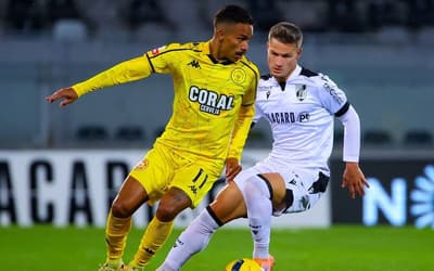 Ex-São Paulo marca novamente, amplia números e vive boa fase em Portugal