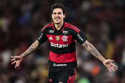 Pedro ultrapassa Gabigol e se torna o artilheiro do Flamengo no séc XXI